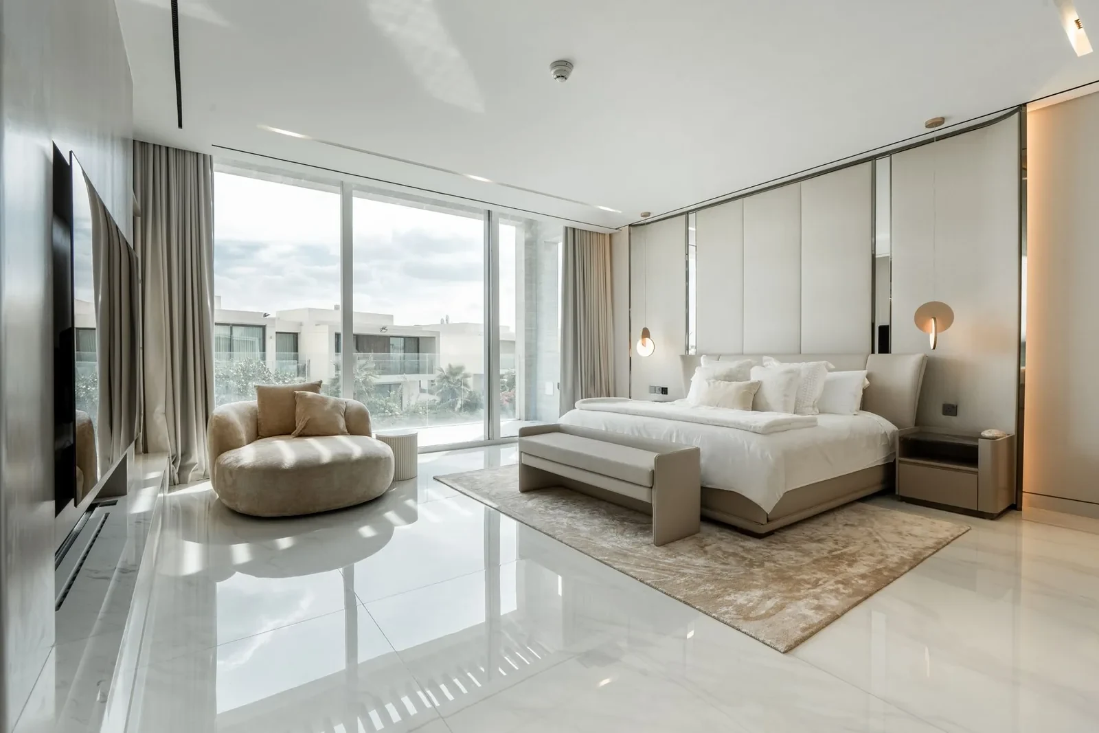 Principal bedroom at Villa Alma with layered lighting